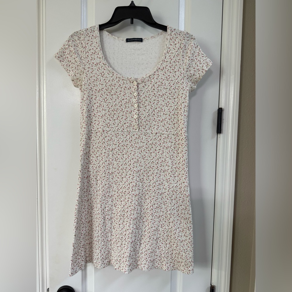 Light Cream Floral Short Sleeve Dress